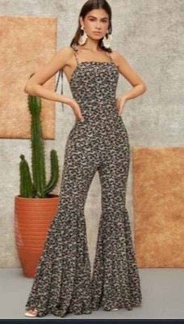 VCAY Ditsy Floral Flare Leg Cami Jumpsuit - Picture 2 of 8